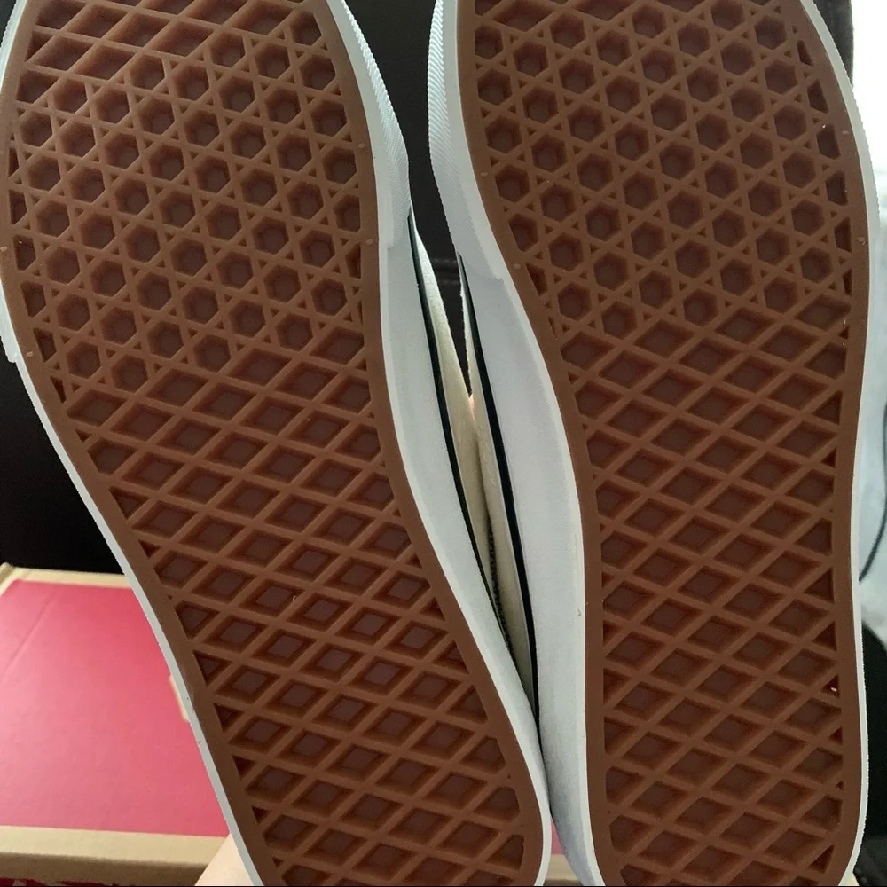 New Vans Old Skool Mule Outside In Floral - Picture 4 of 5